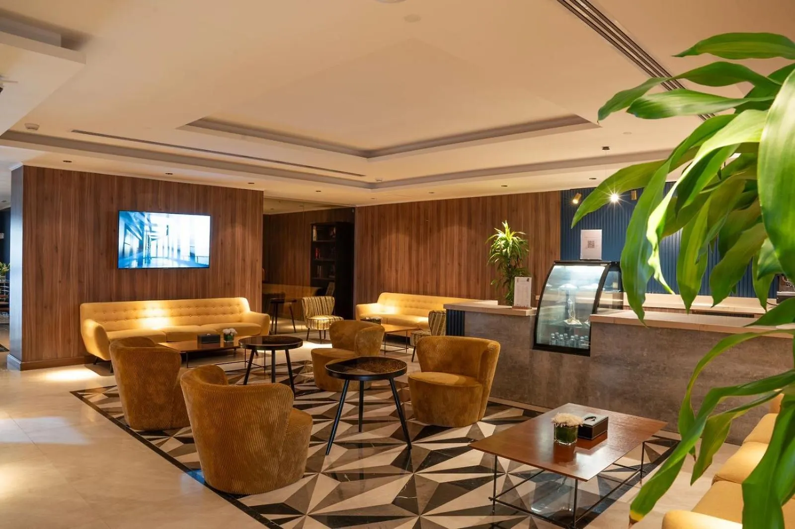 Seafront Luxury Suites Jeddah Corniche 4*,